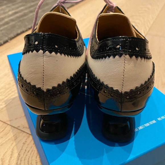 John Fleuvog SOLE TALK DR. GUNTER BROGUED LACE-UP HEELS size 8.5, Like NEW - Picture 5 of 15